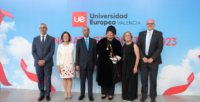 欧洲大学瓦伦西亚校区毕业典礼的荣誉见证人，联合国副秘书长“认可大学在应对世界性挑战时发挥的重要作用”